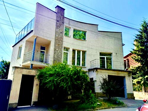 дом по адресу Дмитра Дорошенка ул. (Чигоріна), 9