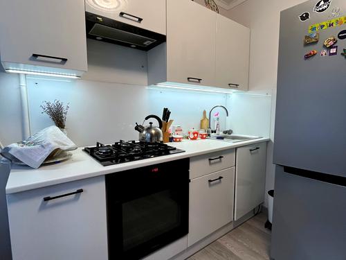 квартира за адресою Рятувальників вул., 33
