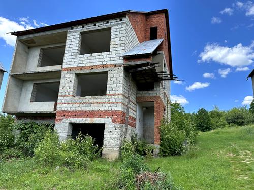 будинок за адресою с. Коноплівці, Дачна