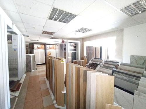 комерційна за адресою Свободи вул., 19