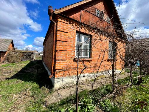 будинок за адресою Травнева