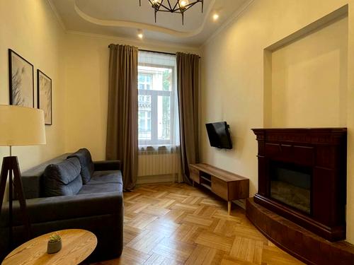 квартира за адресою Пекарська вул., 24