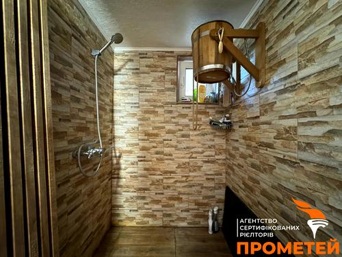 будинок за адресою Черешнева вул.