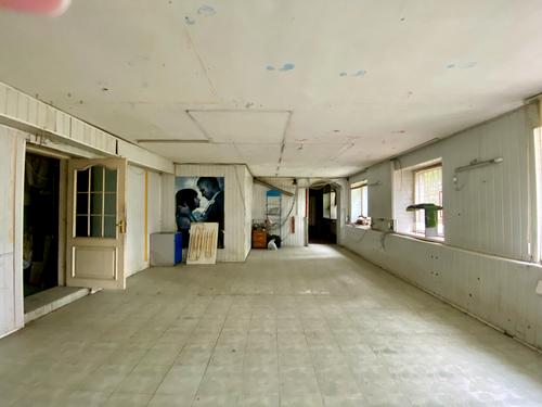 комерційна за адресою Василя Сухомлинського вул. (Совхозна), 40