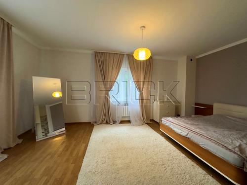 квартира за адресою Вишнева вул., 3