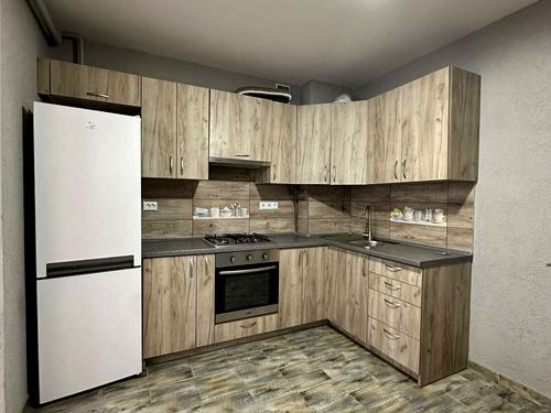 квартира за адресою Залізнична вул., 7