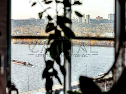квартира за адресою Зарічна вул., 1-В