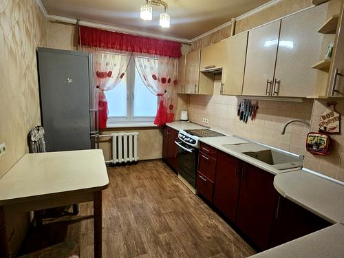 квартира за адресою Небесної Сотні просп. (Маршала Жукова), 12