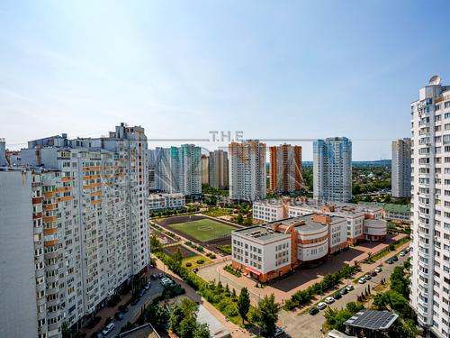 коммерческая по адресу Миколы Бажана просп., 16