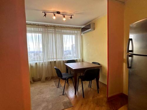 квартира за адресою Святошинська пл., 1