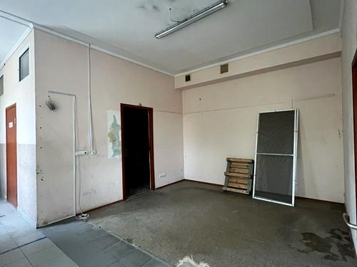 комерційна за адресою Антонова вул., 16