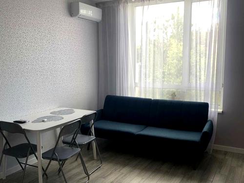 квартира за адресою Салютна вул., 2к4