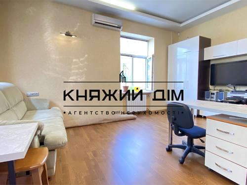 квартира за адресою Євгена Коновальця вул. (Щорса), 23