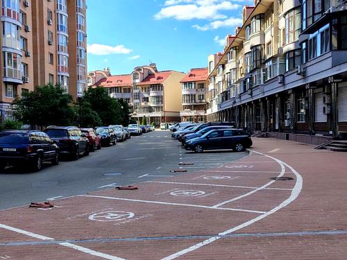 комерційна за адресою Оболонська набережна вул., 19