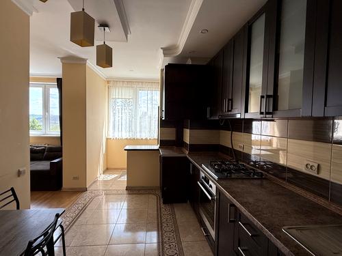 квартира за адресою Під Голоском вул., 8