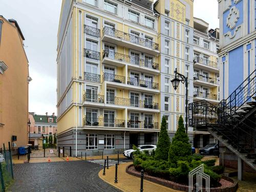 квартира за адресою Дегтярна вул., 7