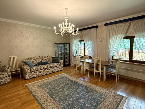 будинок за адресою Вишнева, 41А