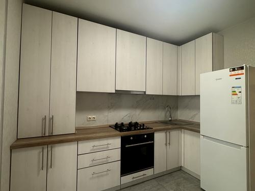 квартира за адресою Машинобудівників, 27