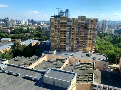 квартира за адресою Євгена Коновальця вул. (Щорса), 36-Б