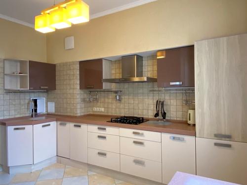 квартира за адресою Лабораторна вул., 8