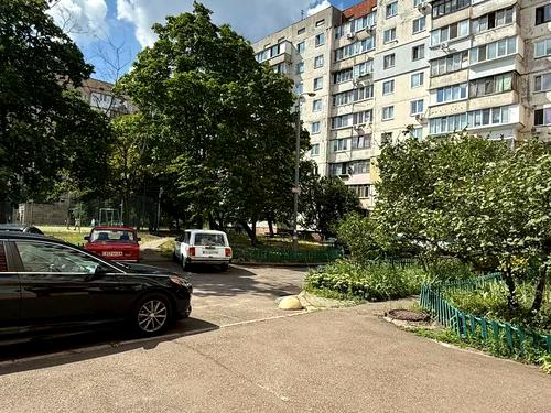 квартира за адресою Райдужна вул., 2
