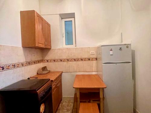 квартира за адресою Гетьмана Петра Дорошенка вул. (), 31
