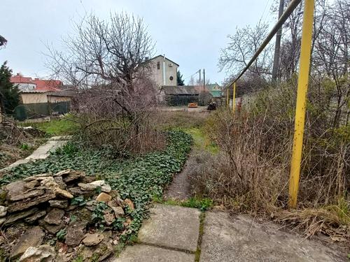 ділянка за адресою Горіхова вул.