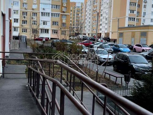 квартира по адресу Драгоманова ул., 6