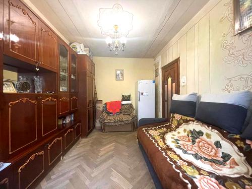 квартира за адресою Квітнева вул., 3