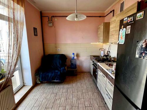 квартира за адресою Богдана Хмельницького вул., 33а