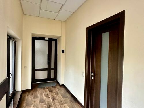 комерційна за адресою Львів, Володимира Великого вул. (), 10