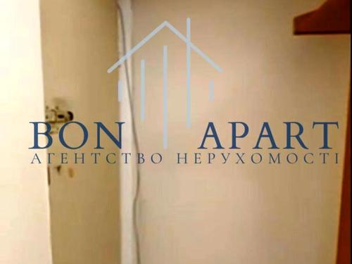 квартира за адресою Миколи Міхновського бульв. (Дружби Народів), 27
