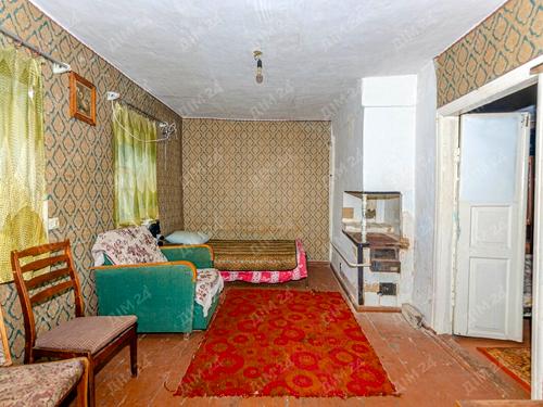 будинок за адресою с. Микільське, Центральна, 1