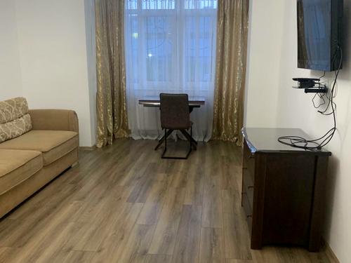 квартира за адресою Інструментальна вул., 45