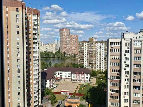 квартира по адресу Киев, Драгоманова, 4А