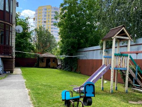квартира за адресою Драгоманова вул., 5