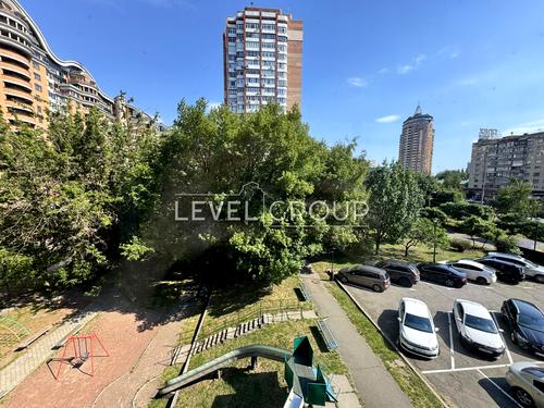 квартира по адресу Леси Украинки бульв., 21
