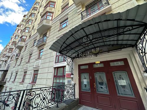 квартира за адресою Ірининська вул., 5/24