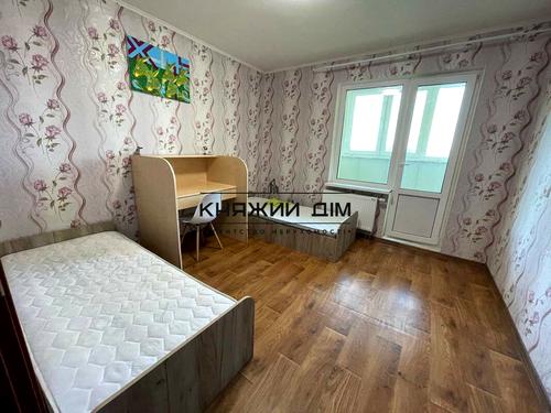 квартира по адресу Академика Глушкова просп., 9-Є
