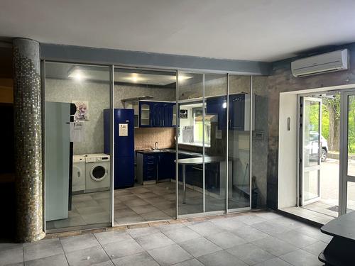 комерційна за адресою Олени Теліги вул., 57