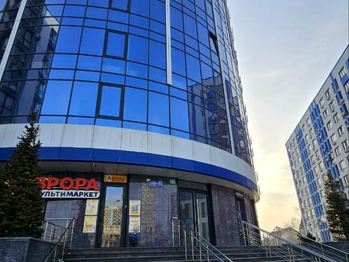 комерційна за адресою Центральна вул., 21-Б