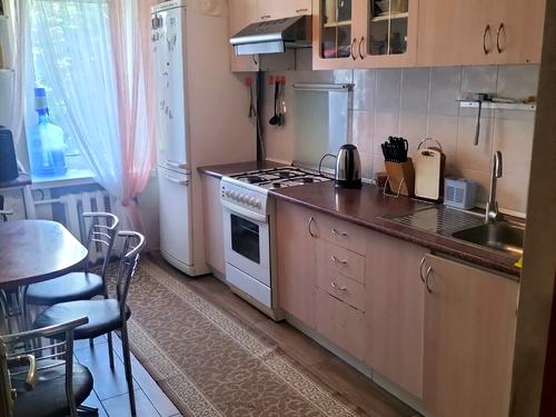 квартира за адресою Пілотська вул., 76