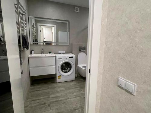 квартира за адресою Сімейна вул., 6