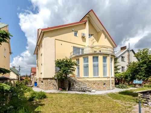 будинок за адресою Долинна вул., 9