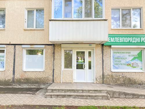 комерційна за адресою 200-річчя Кривого Рогу просп., 12