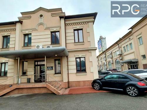 комерційна за адресою Хорива вул., 55Б