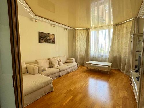 квартира за адресою Драгоманова вул., 6-А