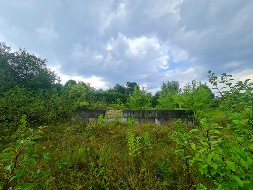 участок по адресу с. Старые Безрадичи, Садова, 2