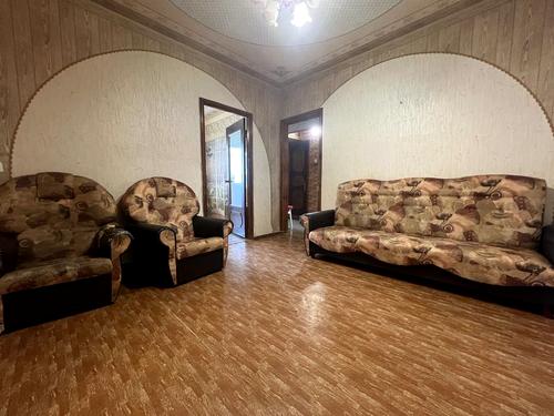 квартира за адресою Ревуцького вул., 18