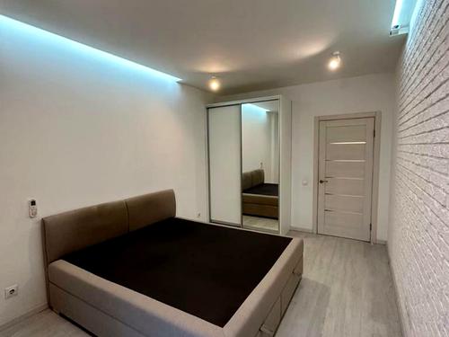 квартира за адресою Регенераторна вул., 4